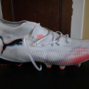 Puma FFR White and Pink Soccer Cleats